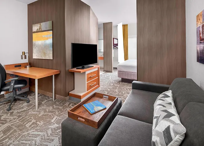 Hotel Springhill North 3*